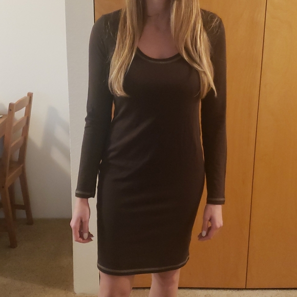 Dress - Picture 6 of 7